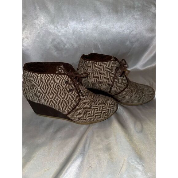 TOMS Wedges - Picture 2 of 5